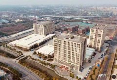 市北高新創想物流園，層高5米，100平起租，有客貨梯，辦公室