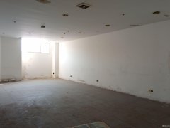 市中心，地鐵口，2樓商鋪出租，好停車，雙樓梯