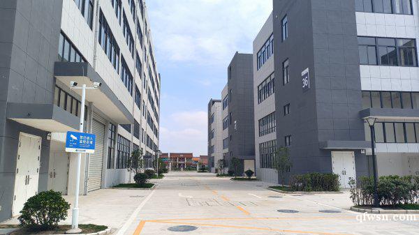 500畝廠房出售 送大院子 標準層高8米 雙證齊全 可按揭 500畝廠房出售 送大院子 標準層高8米 雙證齊全 可按揭