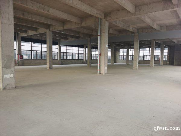 僅剩最后一套小面積獨門獨院廠房出售 送210平院子 可按揭 僅剩最后一套小面積獨門獨院廠房出售 送210平院子 可按揭